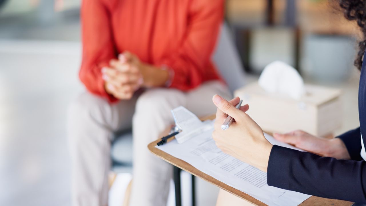 Konsultacje psychologiczne: Pierwszy krok w kierunku zrozumienia siebie