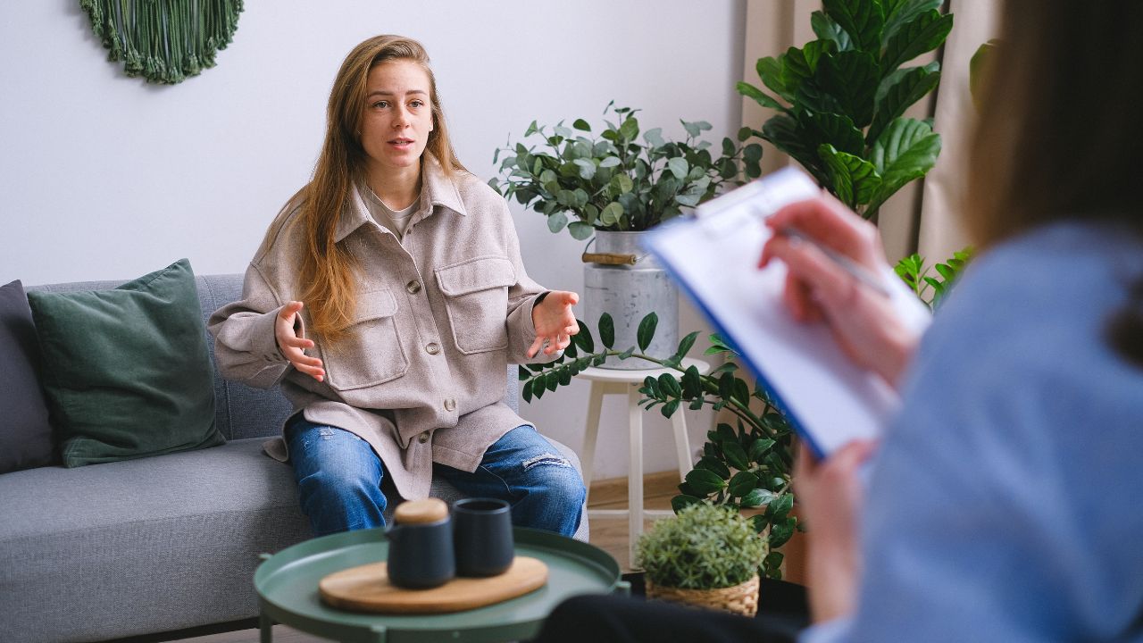 Interwencja kryzysowa: Pierwsza pomoc psychologiczna w nagłych sytuacjach