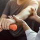 Zalety rehabilitacji domowej: kiedy warto zdecydować się na leczenie w domu?