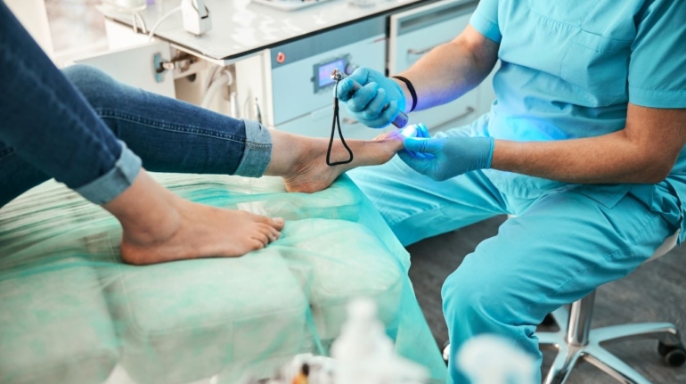 What to Expect at Your First Podiatry Visit