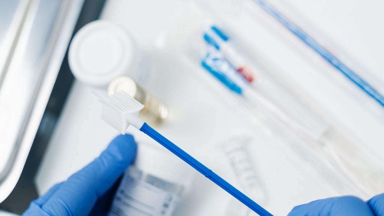 Cytologia – co wykrywa, jak wygląda badanie i jak się przygotować?