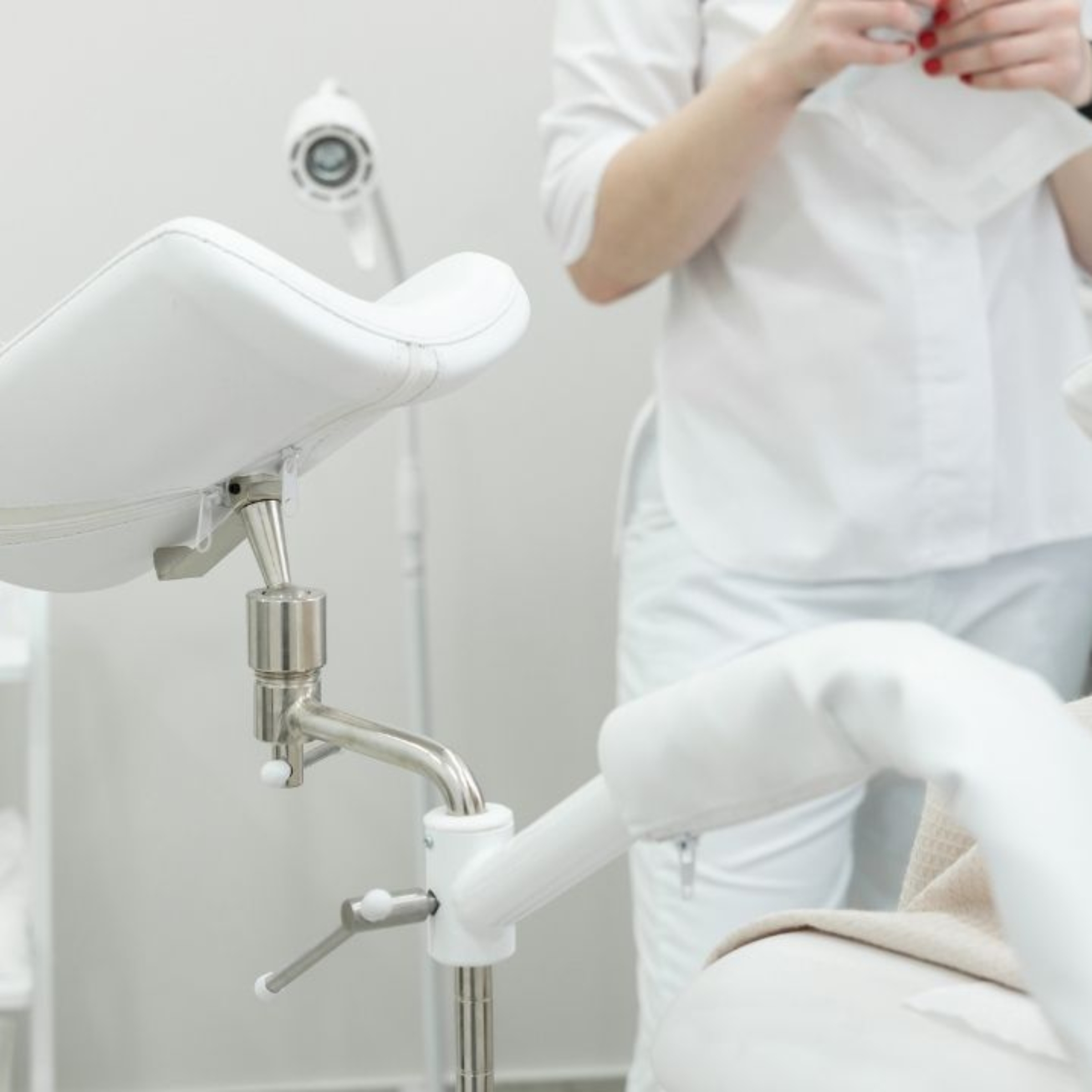 Jak często chodzić do ginekologa – zalecenia