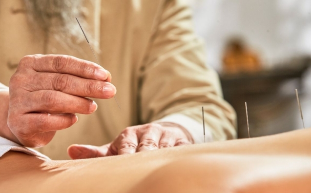 Na jakie schorzenia pomaga akupunktura
